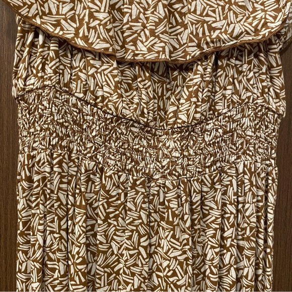 Old Navy Brown Print Off-Shoulder Maxi Dress Size Small Cinched Ruffled Smocked - Picture 8 of 14